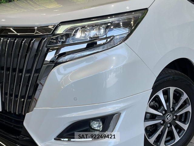 Toyota ESQUIRE 2019-05 8129940-12
