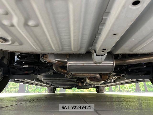Toyota ESQUIRE 2019-05 8129940-18