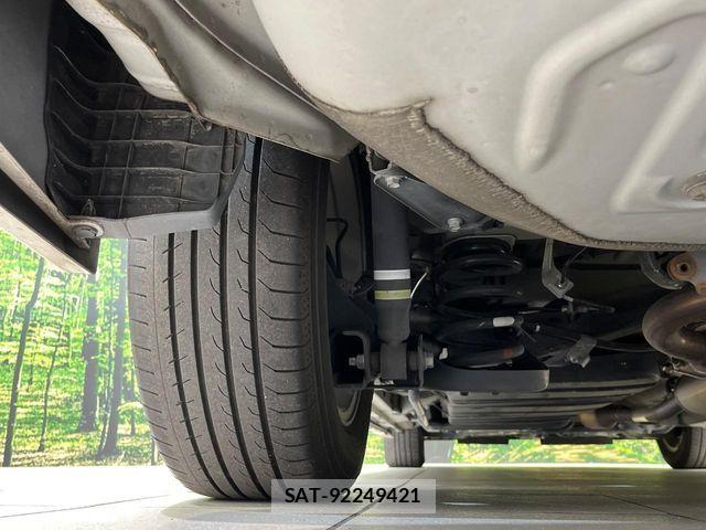 Toyota ESQUIRE 2019-05 8129940-19