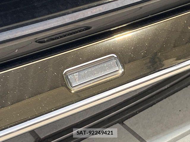 Toyota ESQUIRE 2019-05 8129940-2