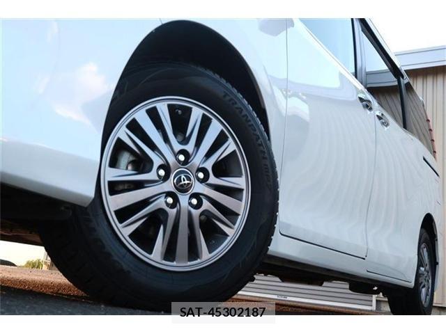 Toyota ESQUIRE 2016-04 8129942-18