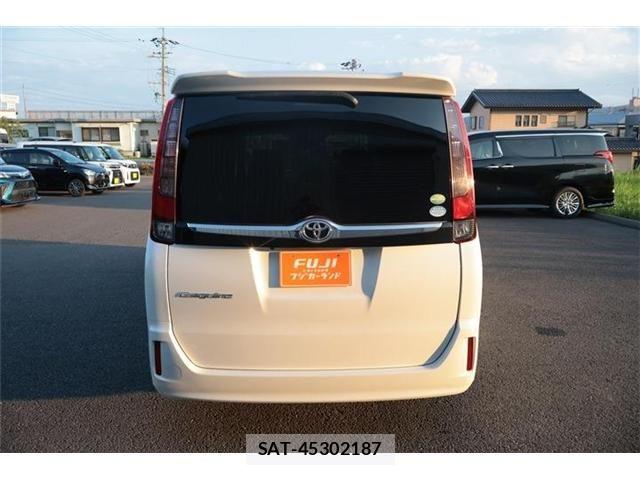 Toyota ESQUIRE 2016-04 8129942-20