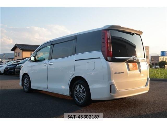 Toyota ESQUIRE 2016-04 8129942-22