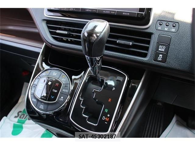 Toyota ESQUIRE 2016-04 8129942-23