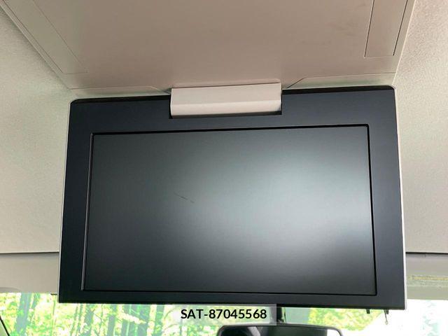 Toyota ESQUIRE 2015-01 8145760-2