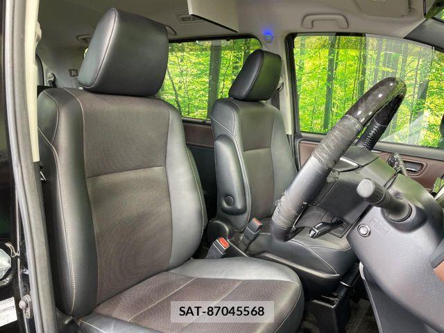 Toyota ESQUIRE 2015-01 8145760-7