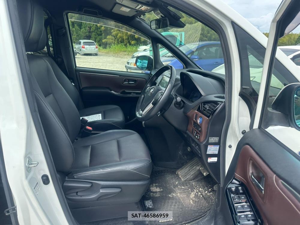 Toyota ESQUIRE 2019-11 7839249-12