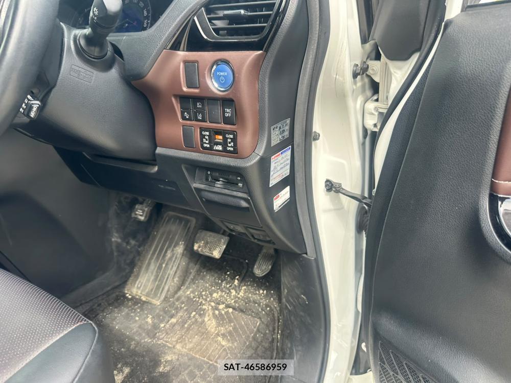 Toyota ESQUIRE 2019-11 7839249-14