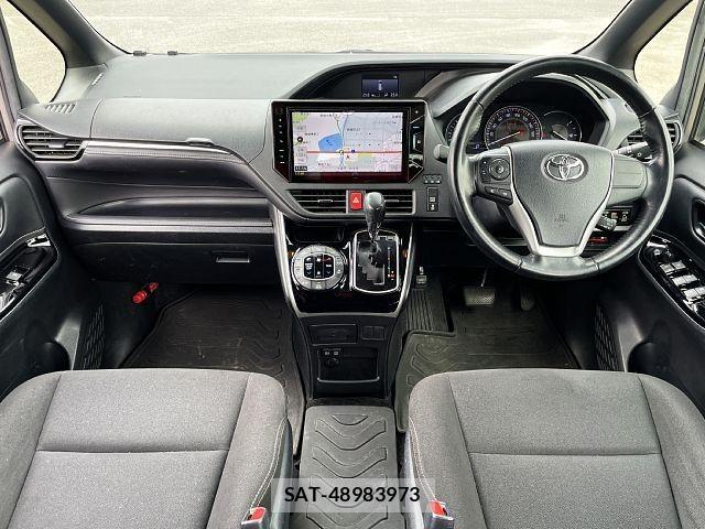 Toyota ESQUIRE 2018-07 8207419-1