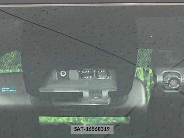 Toyota ESQUIRE 2019-09 8207418-5