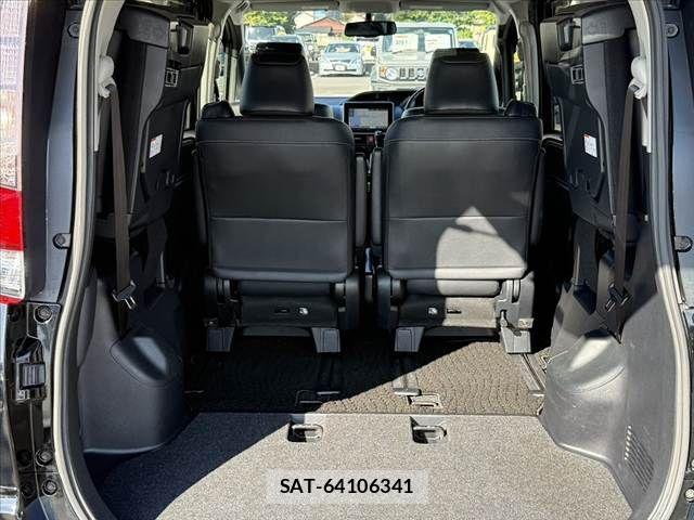 Toyota ESQUIRE 2015-02 8207422-20