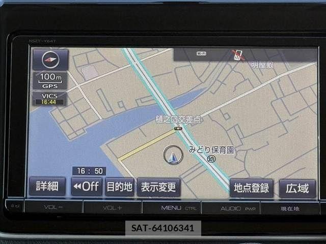 Toyota ESQUIRE 2015-02 8207422-2