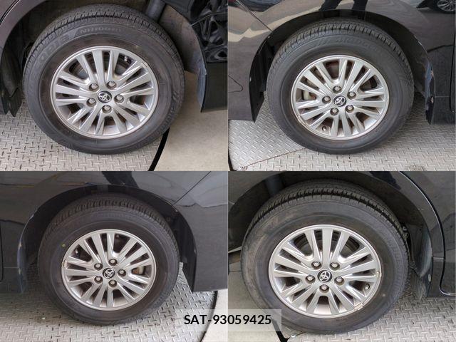 Toyota ESQUIRE 2016-01 8207425-23