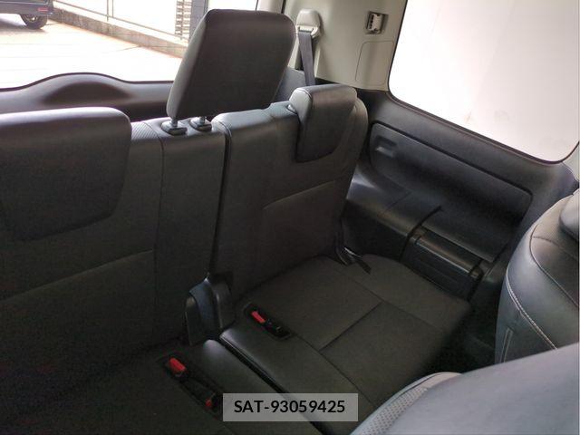 Toyota ESQUIRE 2016-01 8207425-28