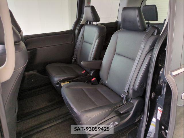 Toyota ESQUIRE 2016-01 8207425-4