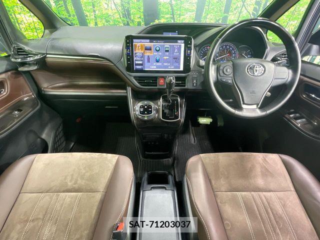 Toyota ESQUIRE 2019-03 8207417-1