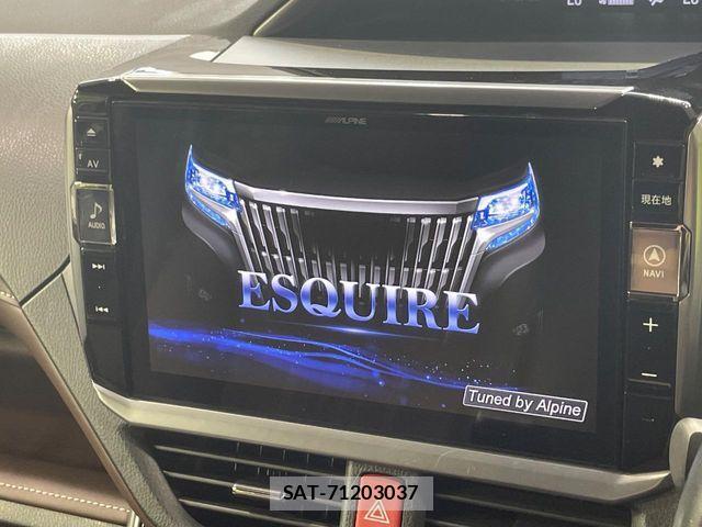 Toyota ESQUIRE 2019-03 8207417-2