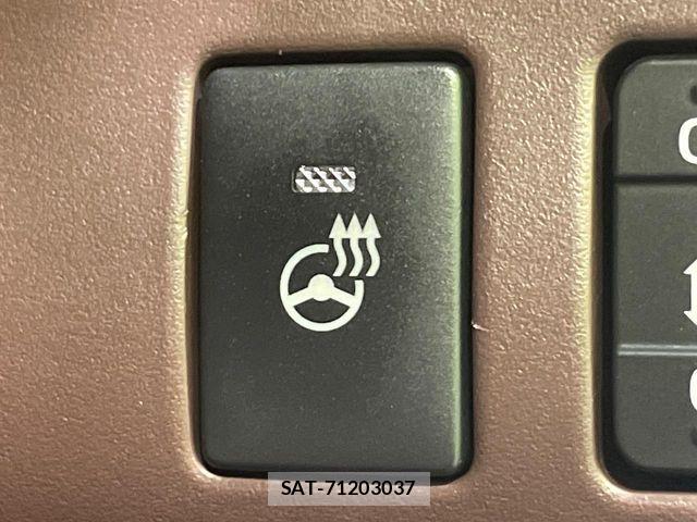 Toyota ESQUIRE 2019-03 8207417-6