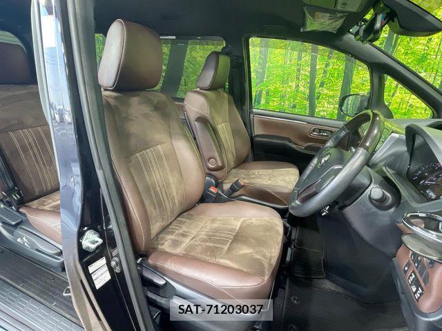Toyota ESQUIRE 2019-03 8207417-7