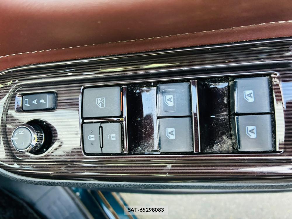 Toyota ESQUIRE 2018-09 8199626-21