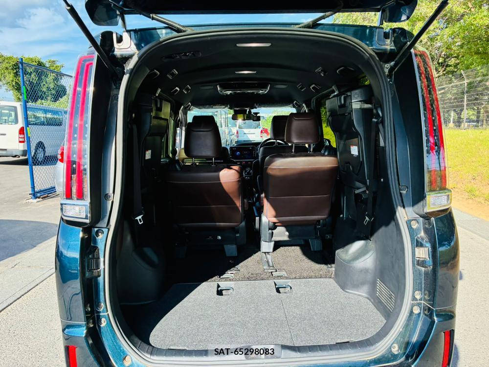 Toyota ESQUIRE 2018-09 8199626-25
