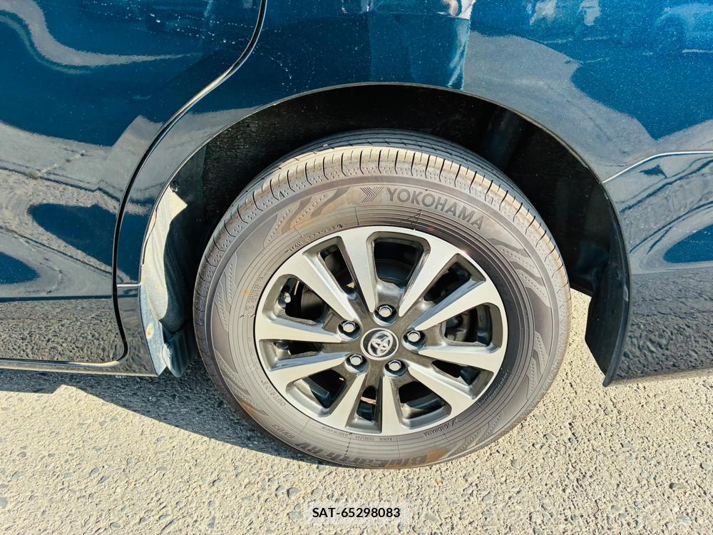 Toyota ESQUIRE 2018-09 8199626-30
