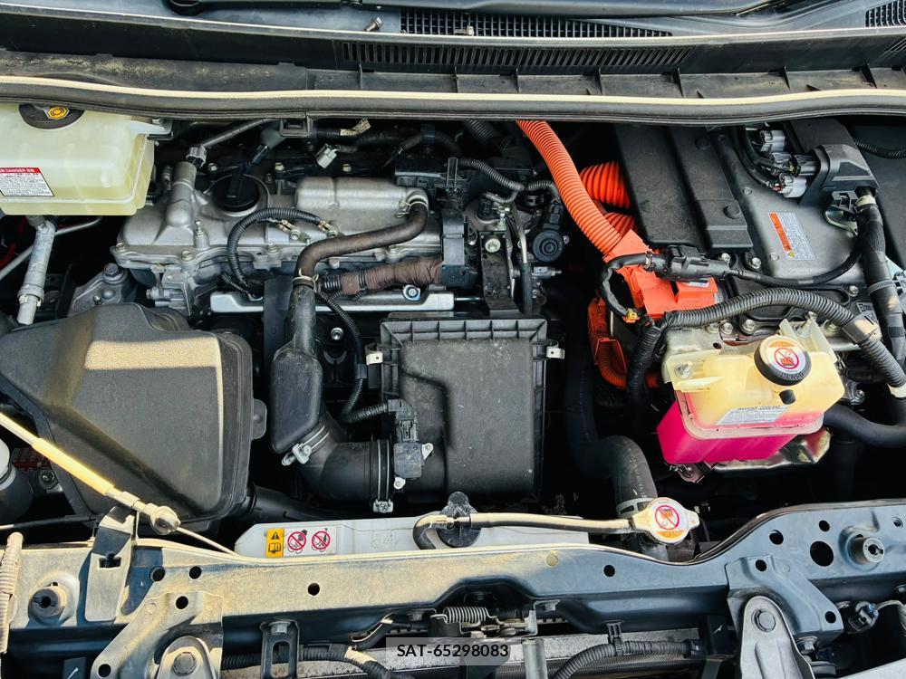 Toyota ESQUIRE 2018-09 8199626-38
