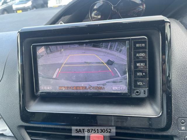 Toyota ESQUIRE 2018-06 8245150-12