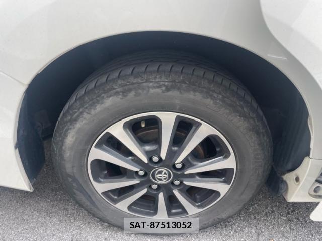 Toyota ESQUIRE 2018-06 8245150-16