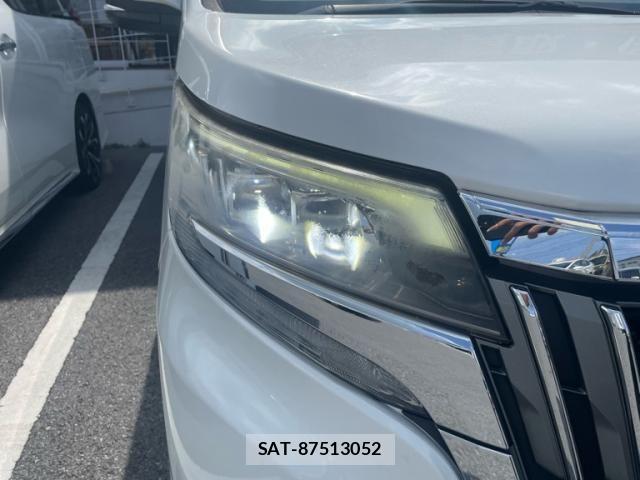 Toyota ESQUIRE 2018-06 8245150-2