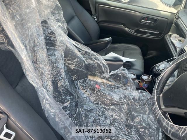 Toyota ESQUIRE 2018-06 8245150-7