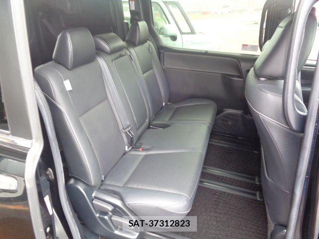 Toyota ESQUIRE 2020-03 8245151-9