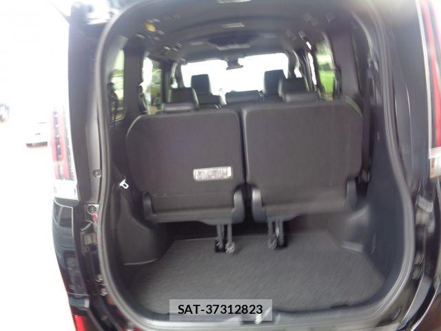 Toyota ESQUIRE 2020-03 8245151-11