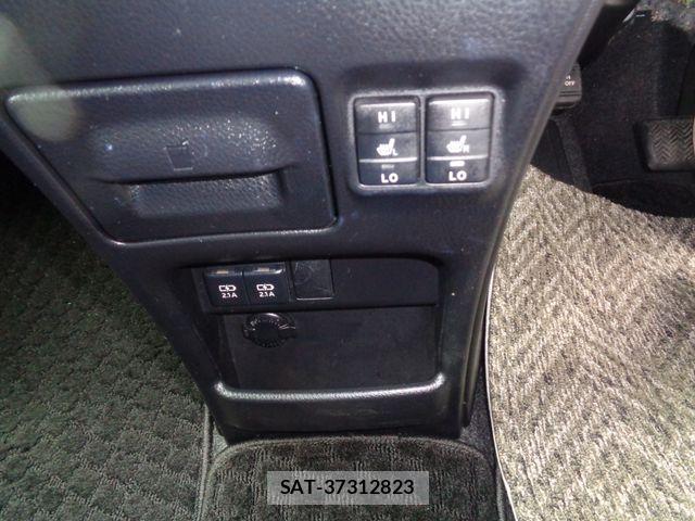 Toyota ESQUIRE 2020-03 8245151-18