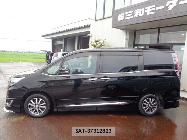 Toyota ESQUIRE 2020-03 8245151-5