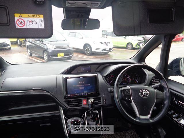 Toyota ESQUIRE 2020-03 8245151-8