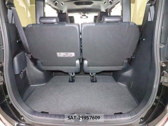 Toyota ESQUIRE 2020-07 8245148-11