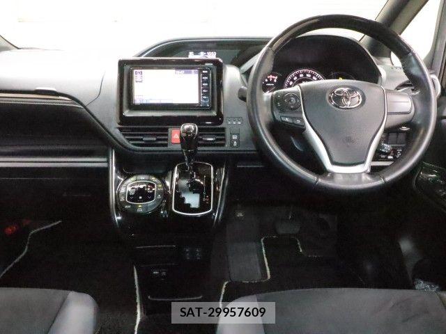 Toyota ESQUIRE 2020-07 8245148-2