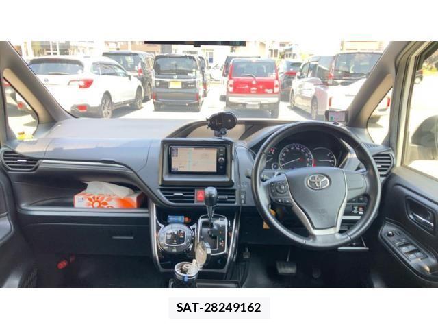 Toyota ESQUIRE 2015-11 8314336-12