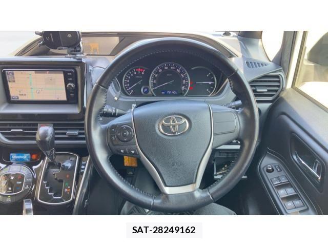 Toyota ESQUIRE 2015-11 8314336-18
