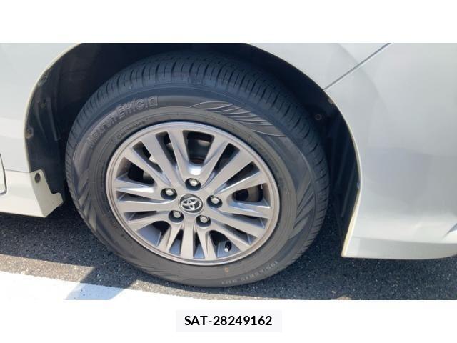 Toyota ESQUIRE 2015-11 8314336-7