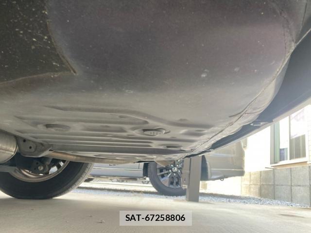 Toyota ESQUIRE 2015-04 8314335-10