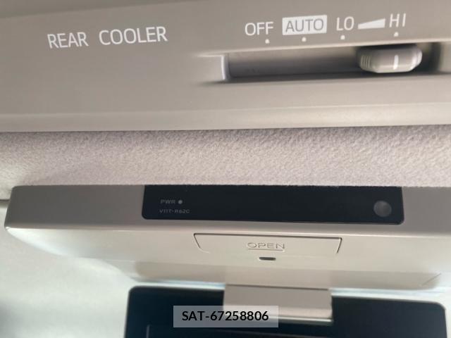 Toyota ESQUIRE 2015-04 8314335-14