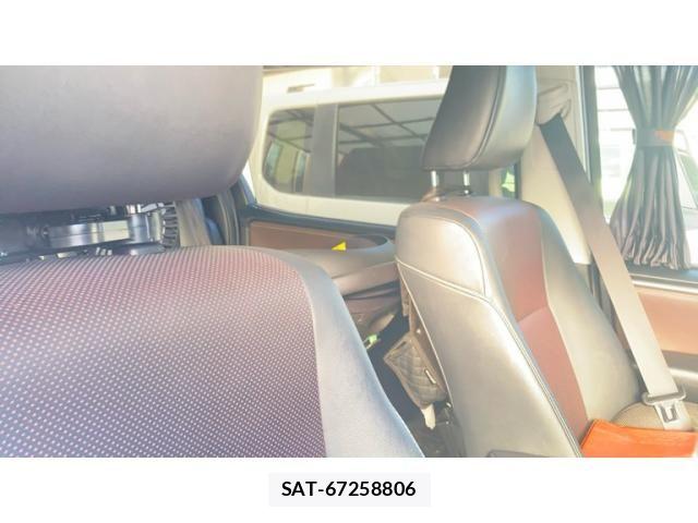 Toyota ESQUIRE 2015-04 8314335-18