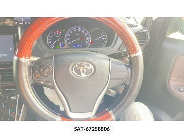 Toyota ESQUIRE 2015-04 8314335-20