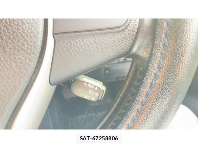 Toyota ESQUIRE 2015-04 8314335-21
