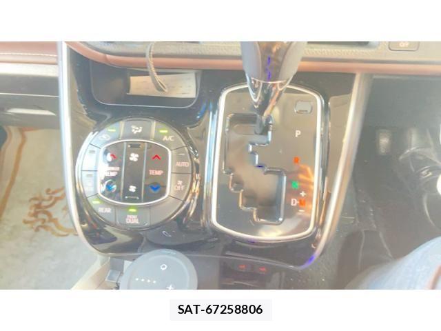Toyota ESQUIRE 2015-04 8314335-23