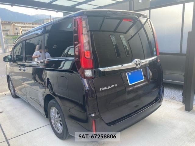 Toyota ESQUIRE 2015-04 8314335-4