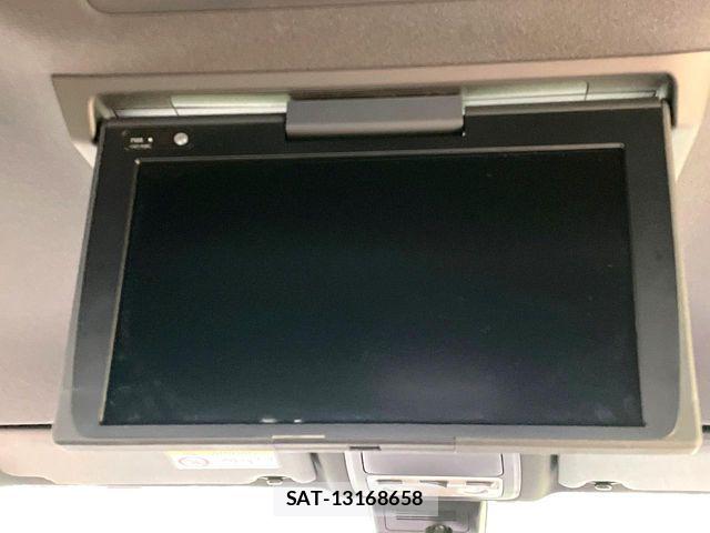 Toyota ESQUIRE 2018-09 8335733-5