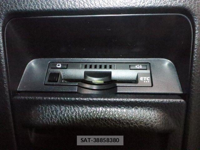 Toyota ESQUIRE 2019-07 8335734-25